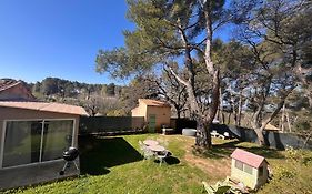 Maison Provencale Au Calme De La Campagne Avec Jacuzzi